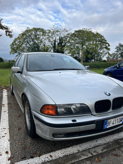 BMW - 520i e39